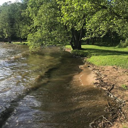 Tyylikaes Rivitaloasunto Lohjalla Bagian luar foto