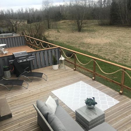 Tyylikaes Rivitaloasunto Lohjalla Bagian luar foto