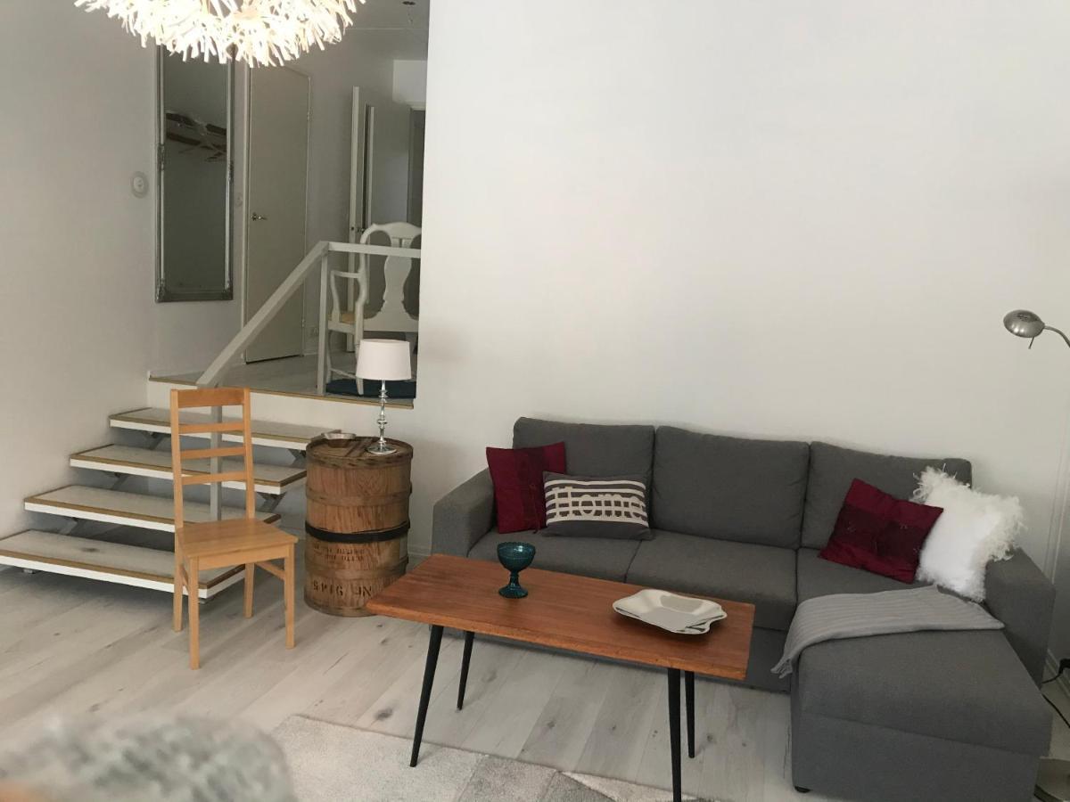 Tyylikaes Rivitaloasunto Lohjalla Bagian luar foto