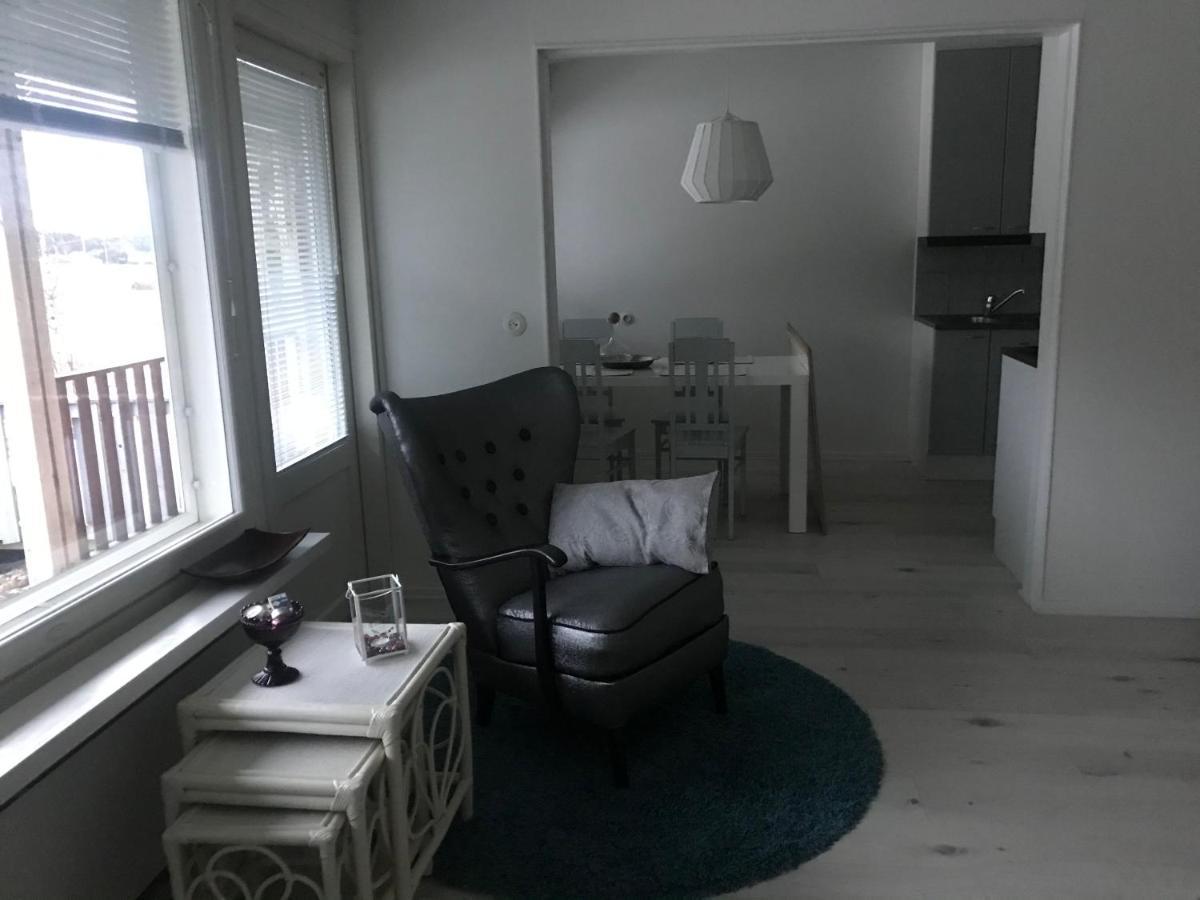 Tyylikaes Rivitaloasunto Lohjalla Bagian luar foto