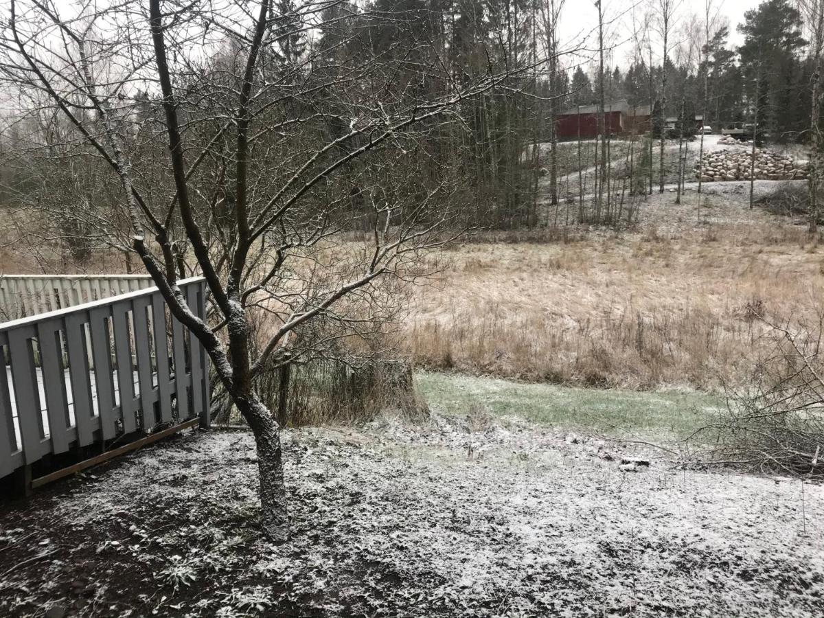 Tyylikaes Rivitaloasunto Lohjalla Bagian luar foto
